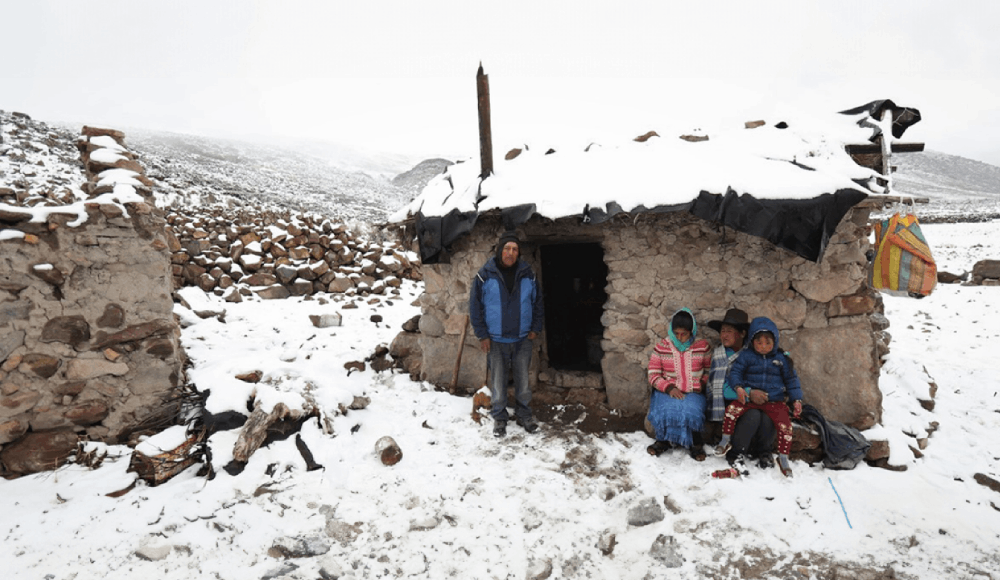 Más de 6 mil personas en riesgo por gélidas temperaturas