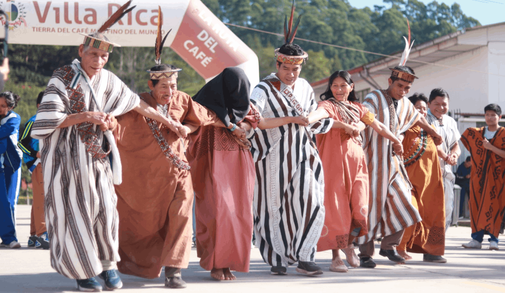Festival Yánesha reafirma identidad cultural en Pasco