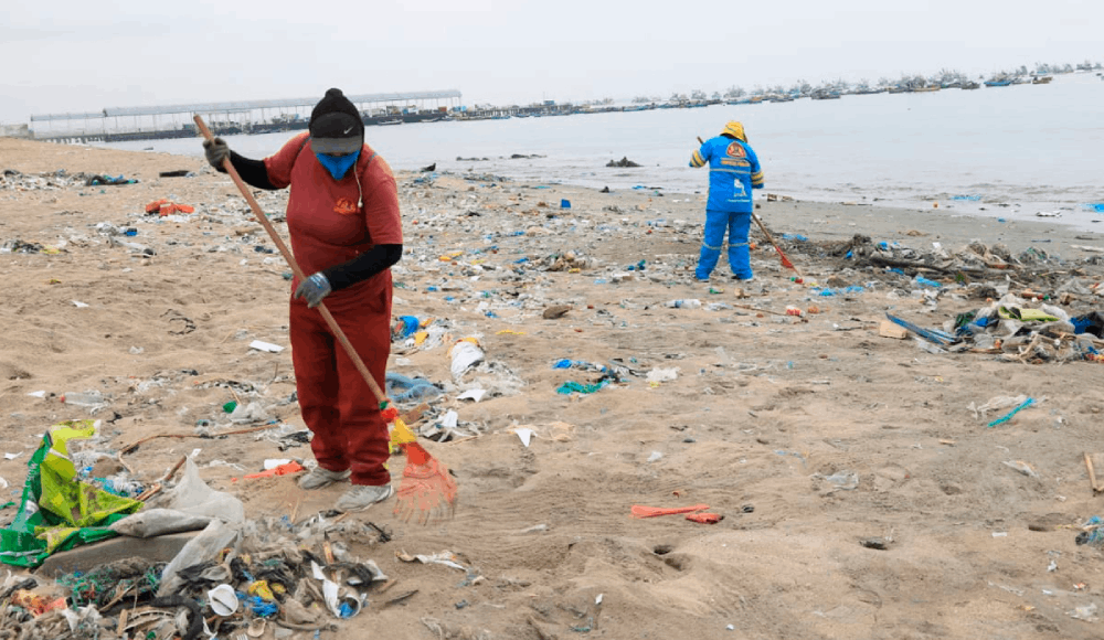 Residuos de playa: retiran 1.5 toneladas en Lima Norte