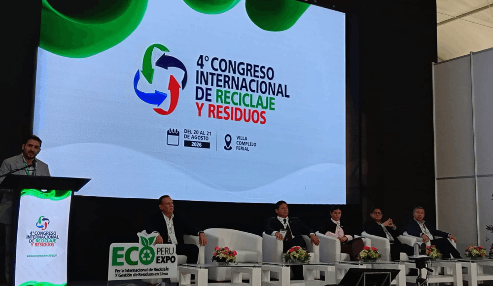Expertos exigen pasar a la acción ante la crisis ambiental en un país que recicla apenas el 2.7 % de sus residuos