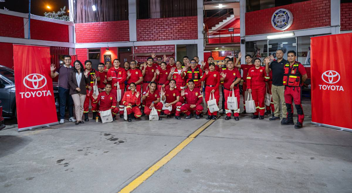 Bomberos de Lima Norte reciben capacitación para atender vehículos híbridos auto-recargables, híbridos enchufables y eléctricos