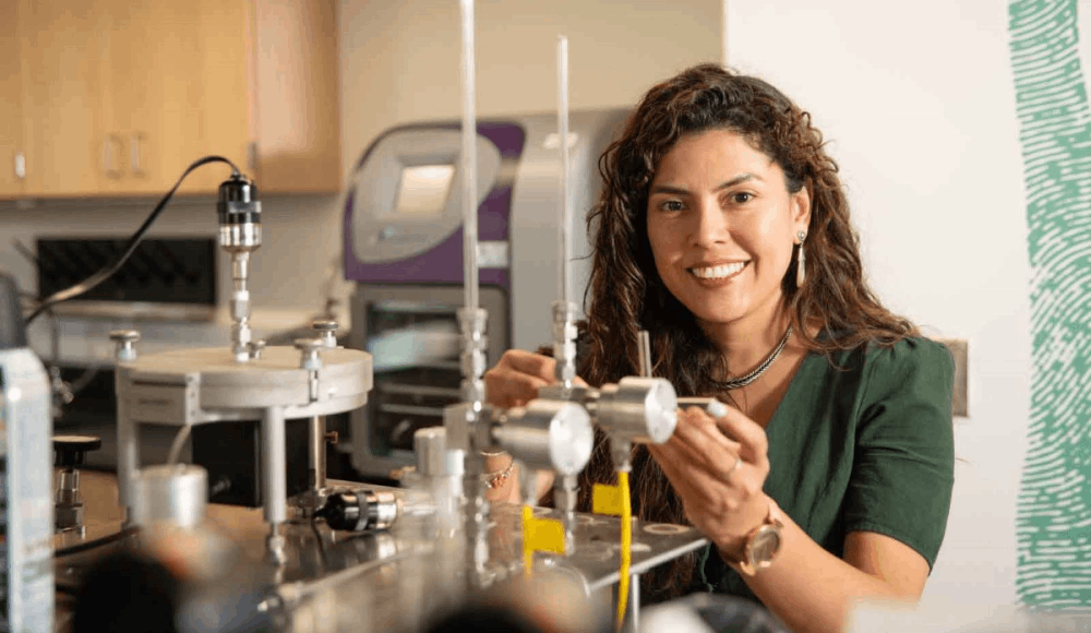 Premio CAREER: científica peruana gana importante galardón